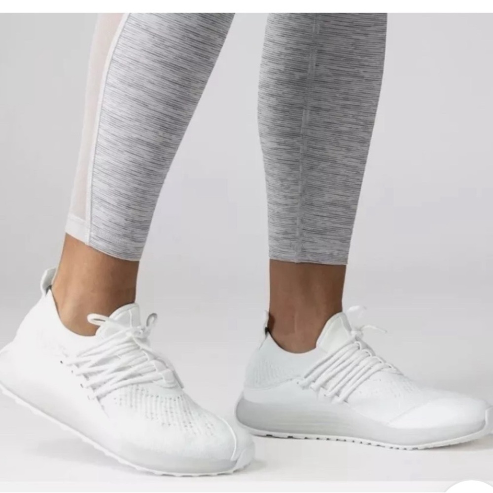 Lane Eight Trainer AD1 - Unisex